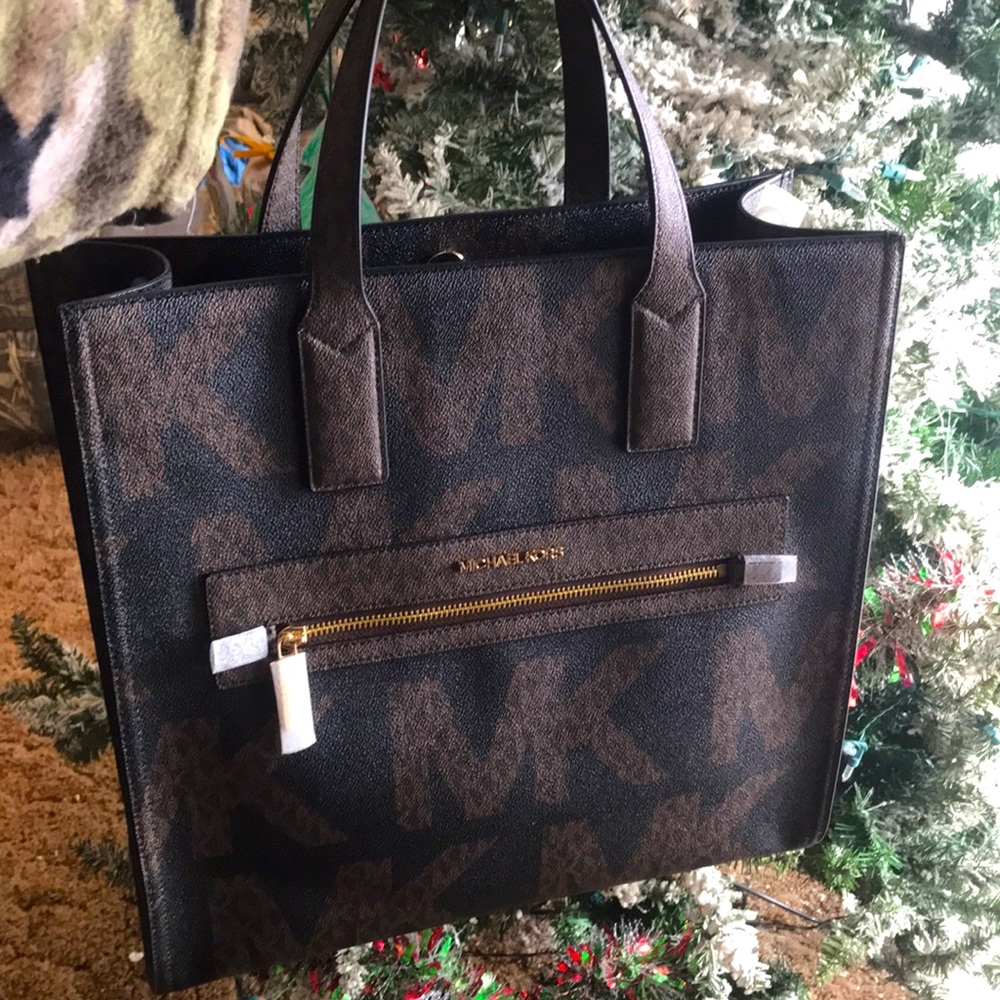 Michael Kors had bag